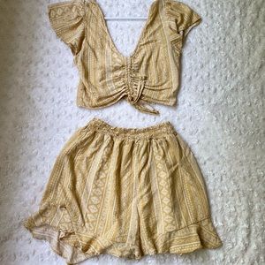 Matching set from live to be spoiled